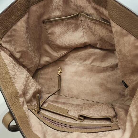 Michael Kors Women's Beige Large Pebbled Leather Tote Shoulder Bag - Picture 5 of 7